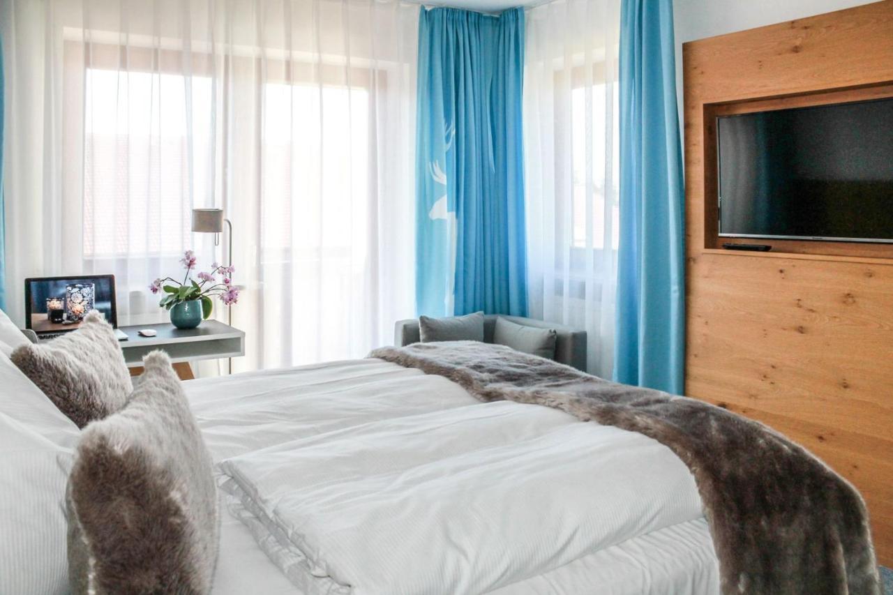 Das Aunhamer Suite & Spa Hotel (Adults Only) บัด กรีสบาค ภายนอก รูปภาพ